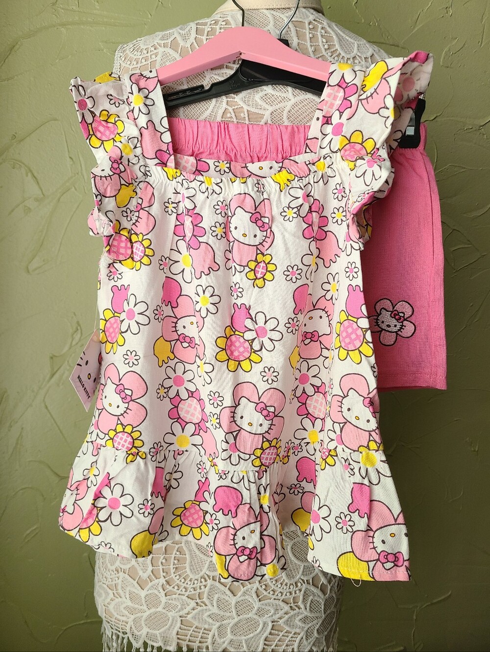 7/8 Hello Kitty